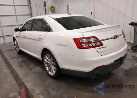 2016 Ford Taurus Limited z USA, uszkodzony, nr VIN 1FAHP2J81GG118032